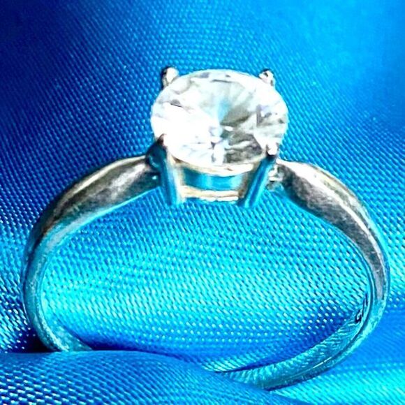 DM# Striking Cz & Sterling 925 Silver Ring 6 3/4 - Picture 4 of 11